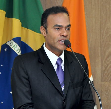 Marcos Vinicius, presidente, em 2015, da Comissão de Justiça, Legislação e Redação